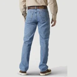 Wrangler Jeans: Men's Rugged Indigo 39902 RI Rugged Wear Classic Fit Work Jeans -Wrangler Shop 39902ri alt2editedit